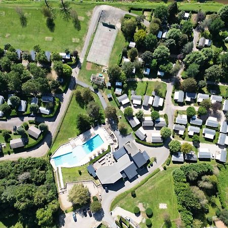 Marmotel Village Saint-Geniez-dʼOlt Exteriör bild