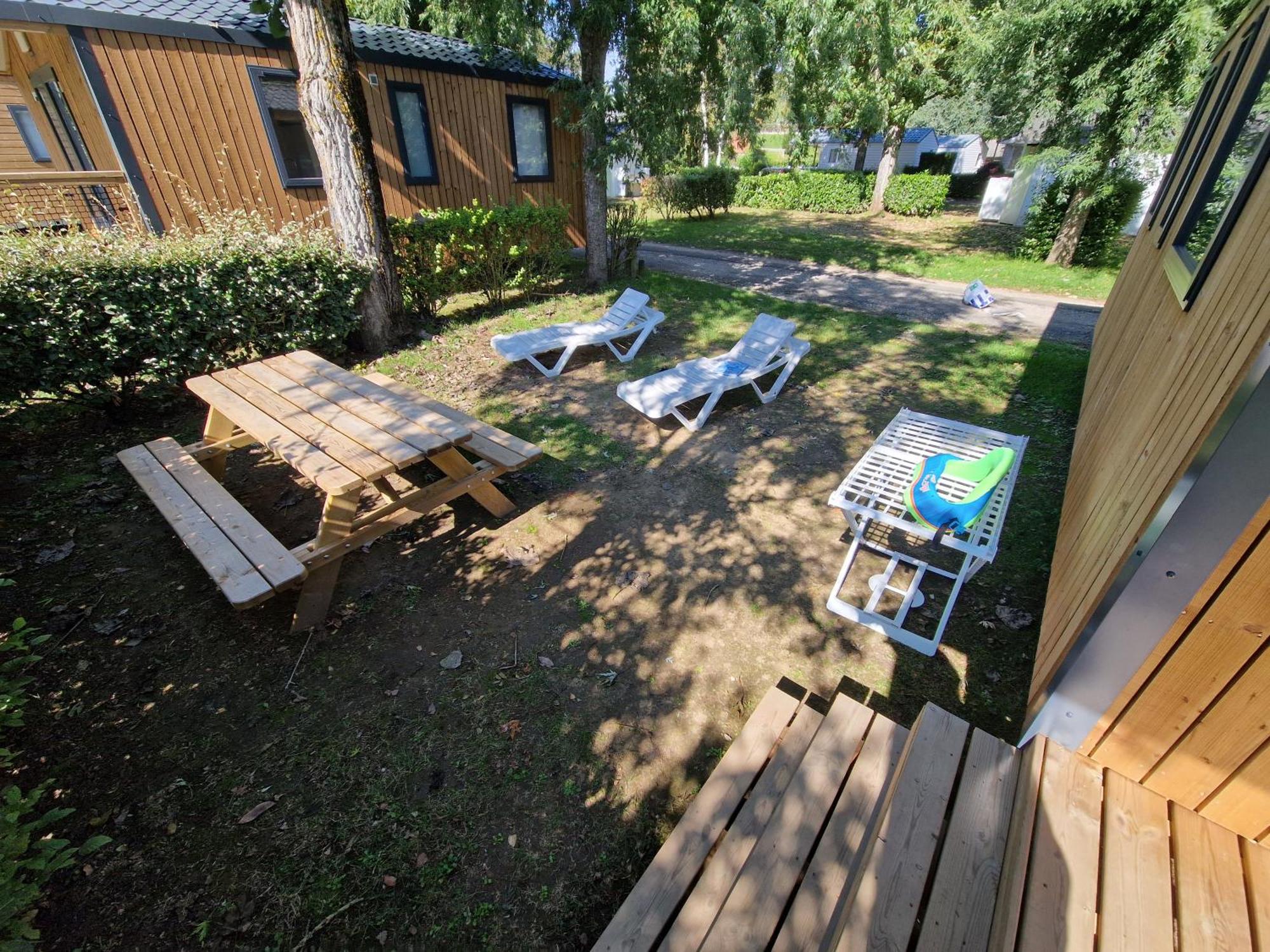 Marmotel Village Saint-Geniez-dʼOlt Exteriör bild